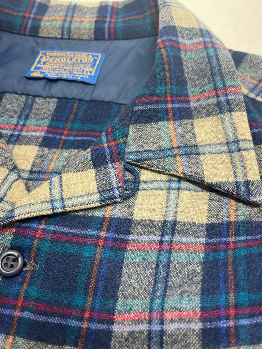 Pendleton Navy, Cream & Red Plaid Wool Shirt Mens Large Loop Collar - Picture 9 of 13